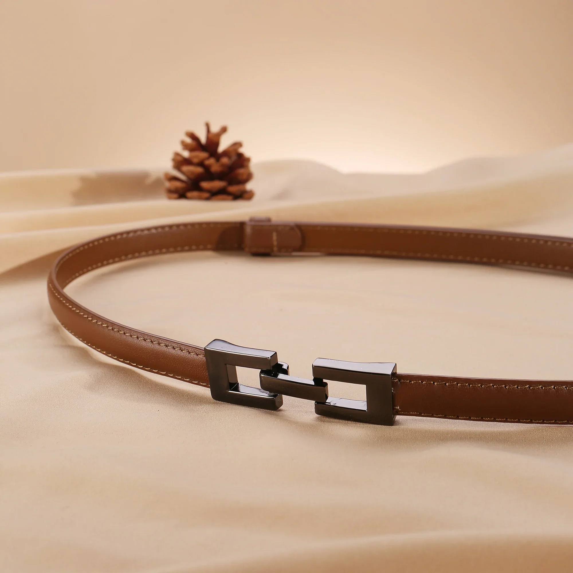 Riem Dames - Elegante Leerlook met Uniek Sluitmechanisme - Afbeelding 3